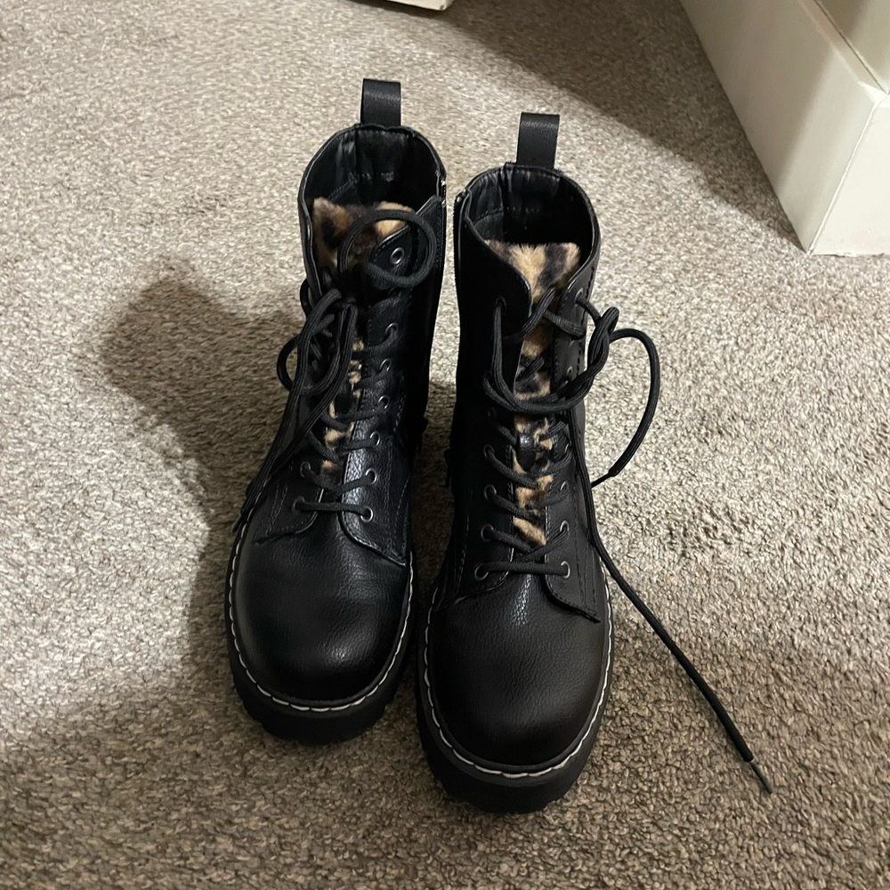 EUC Portland Haley Black Leather Faux Leopard Combat Boots